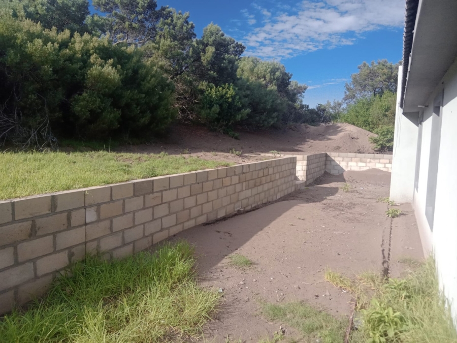 3 Bedroom Property for Sale in Paradise Beach Eastern Cape